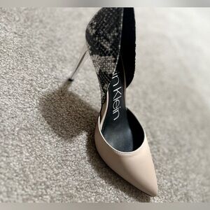 Calvin Klein Snake print Heels.Size 7